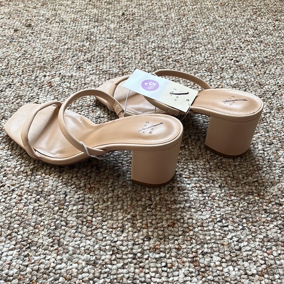 a new day heels - Picture 2 of 5